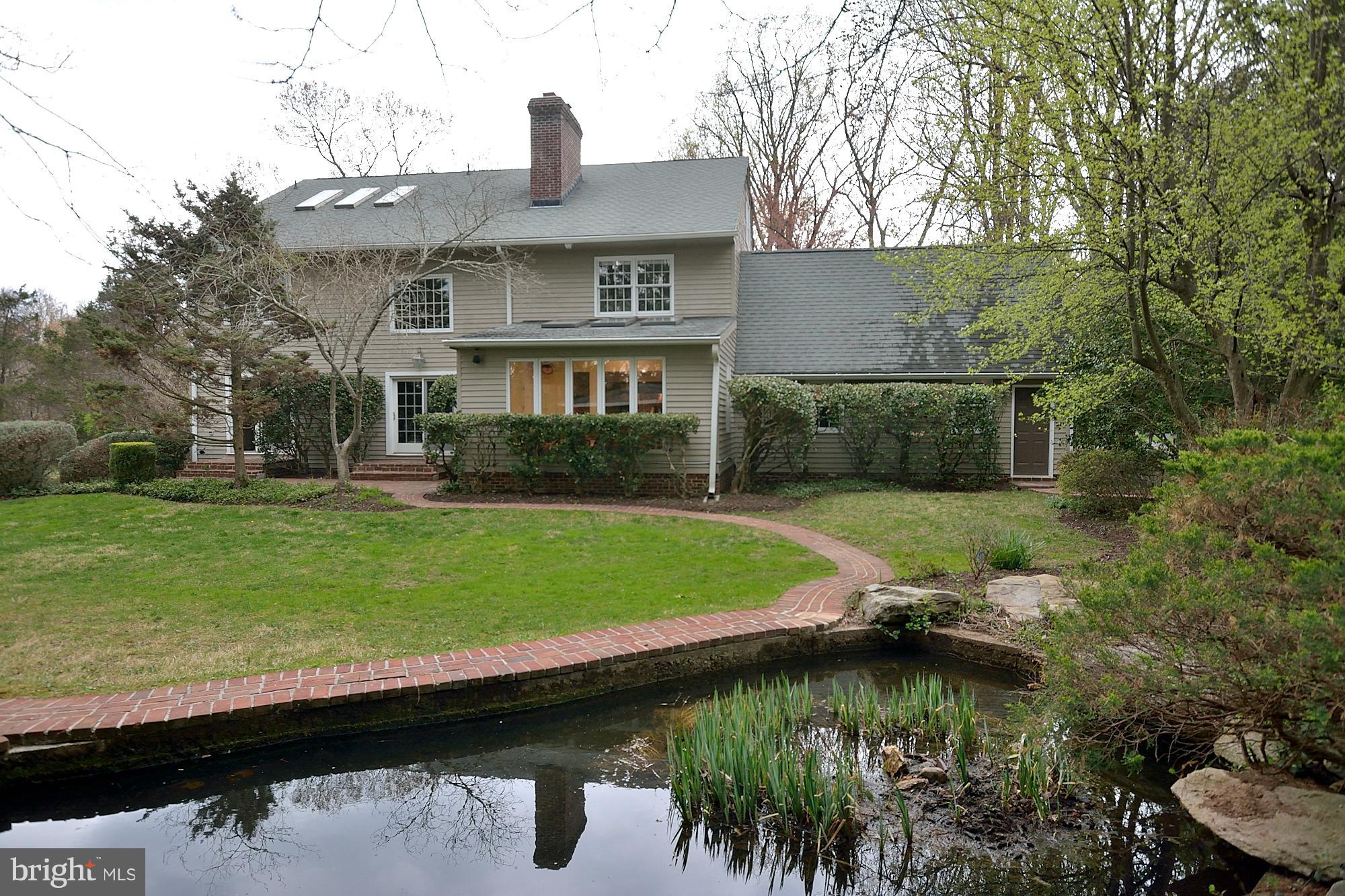 10140 Gary Road Potomac, MD 20854 - Photo 1 of 29 Exterior (Rear)