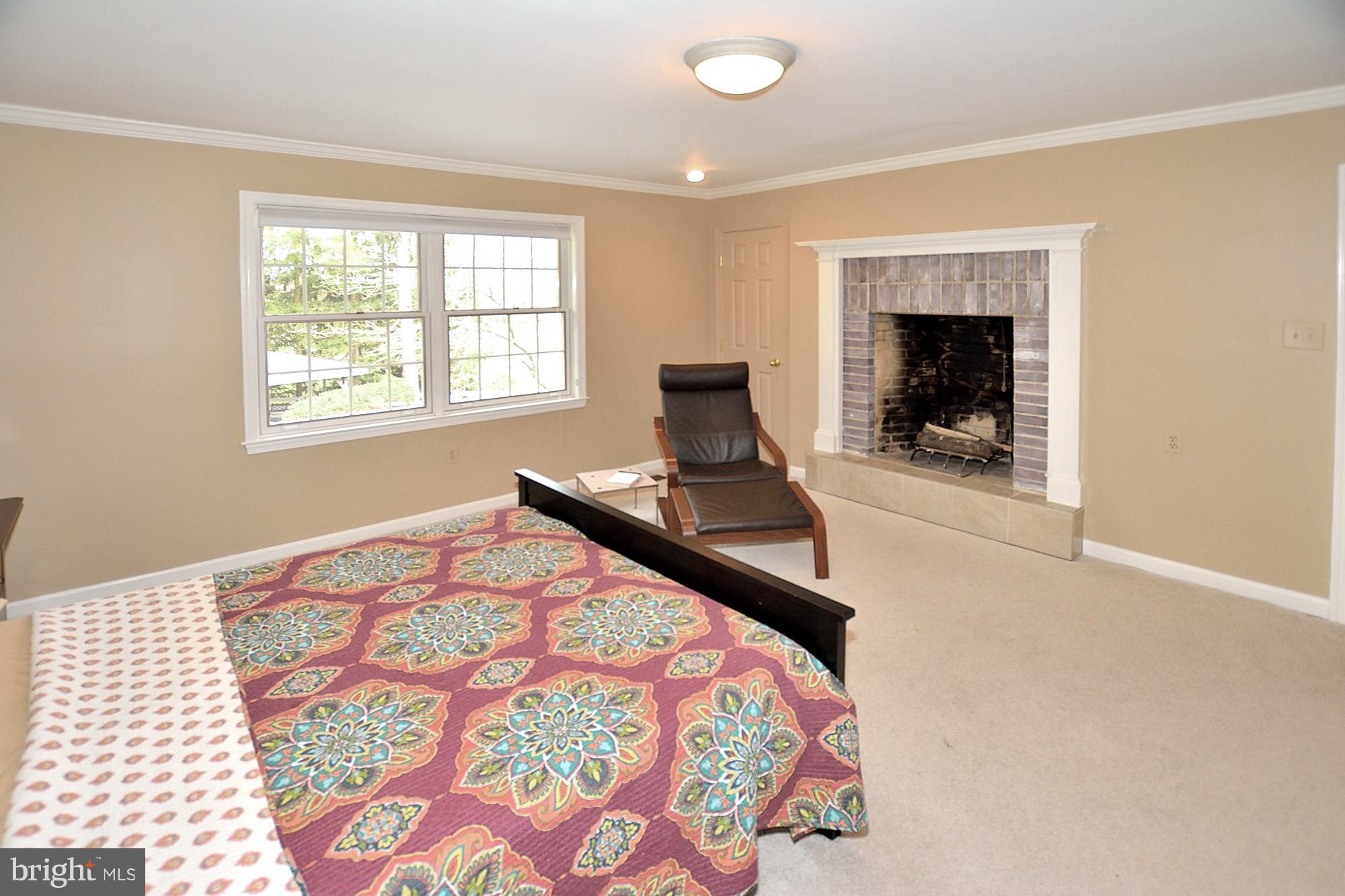 10140 Gary Road Potomac, MD 20854 - Photo 15 of 29 Bedroom (Master)