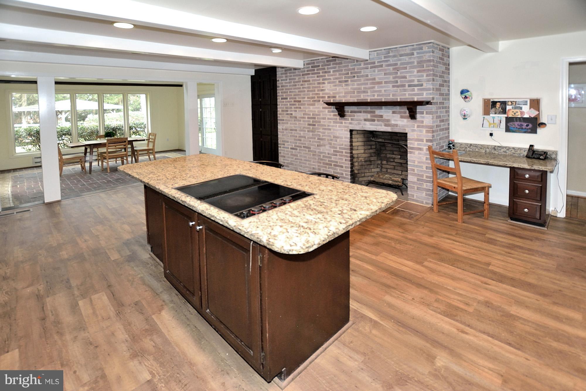 10140 Gary Road Potomac, MD 20854 - Photo 6 of 29 Kitchen