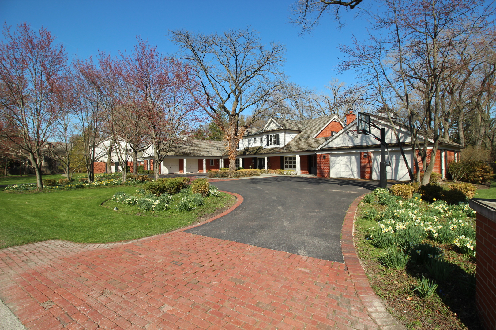 10 Longmeadow Road Winnetka, IL 60093 - Photo 2 of 32
