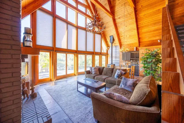 $1,100,000 | 12175 Watkins Road, Manchester, MI 48158