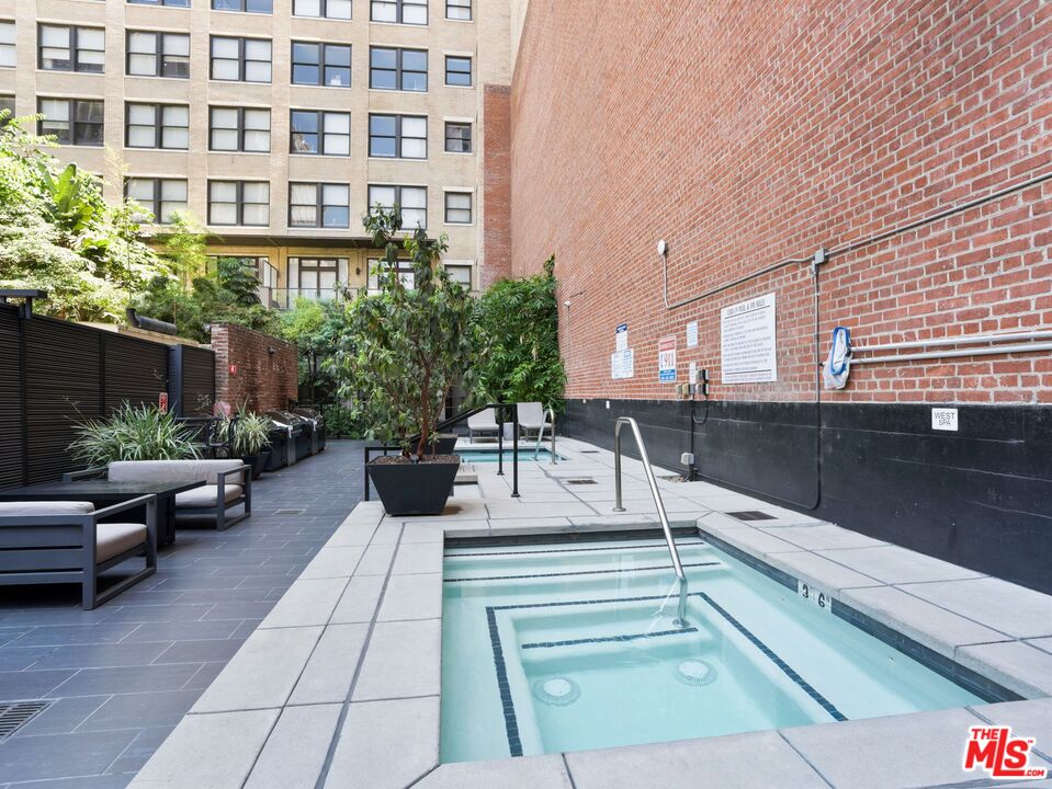 460 South Spring Street, Unit 512 Los Angeles, CA 90013 - Photo 22 of 33