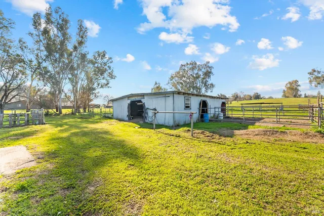 $850,000 | 7461 Putman Road, Vacaville, CA 95688