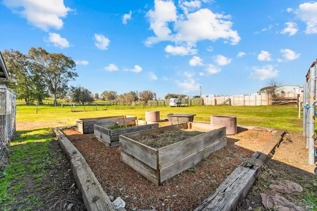 $850,000 | 7461 Putman Road, Vacaville, CA 95688