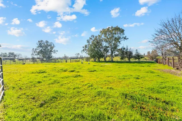 $850,000 | 7461 Putman Road, Vacaville, CA 95688