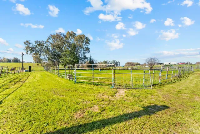 $850,000 | 7461 Putman Road, Vacaville, CA 95688