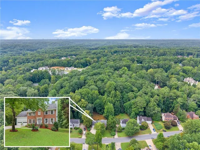 $714,000 | 300 Farm Track, Roswell, GA 30075