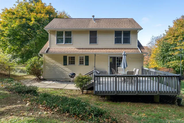 $599,000 | 3 Warwick Gardens Drive, Warwick, NY 10990