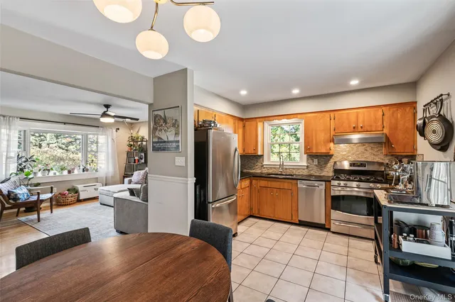 $599,000 | 3 Warwick Gardens Drive, Warwick, NY 10990