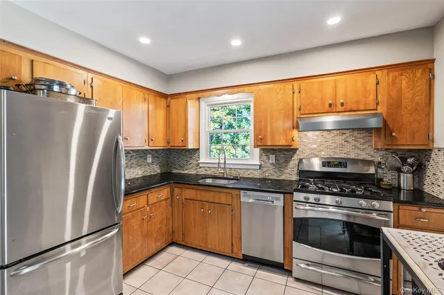 $599,000 | 3 Warwick Gardens Drive, Warwick, NY 10990