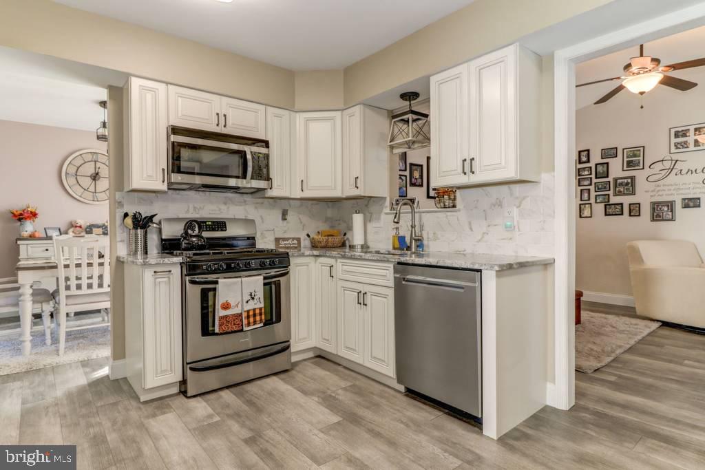 12 Country Club Road Pine Hill, NJ 08021 - Photo 10 of 28 LOVE the space