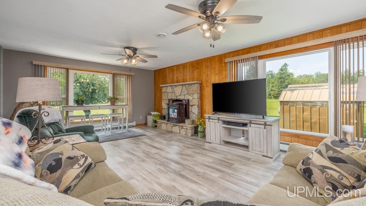 1622 Truax 24th Road Cornell, MI 49818 - Photo 9 of 33 Gallery Image 9