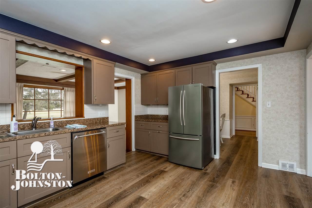 376 Moross Road Grosse Pointe Farms, MI 48236 - Photo 7 of 62