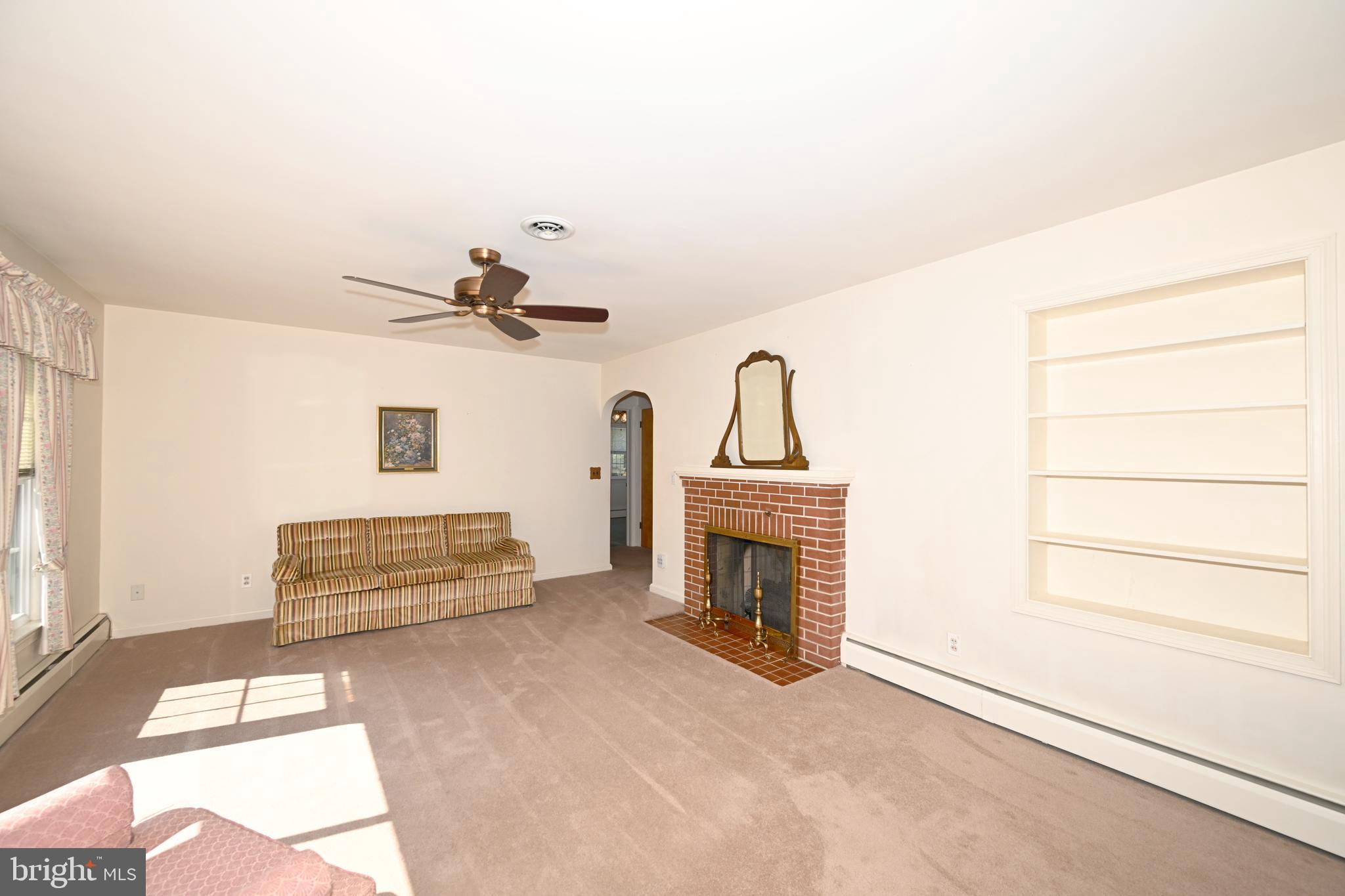 151 Highview Avenue Dover, DE 19901 - Photo 19 of 41 Built-In Shelving