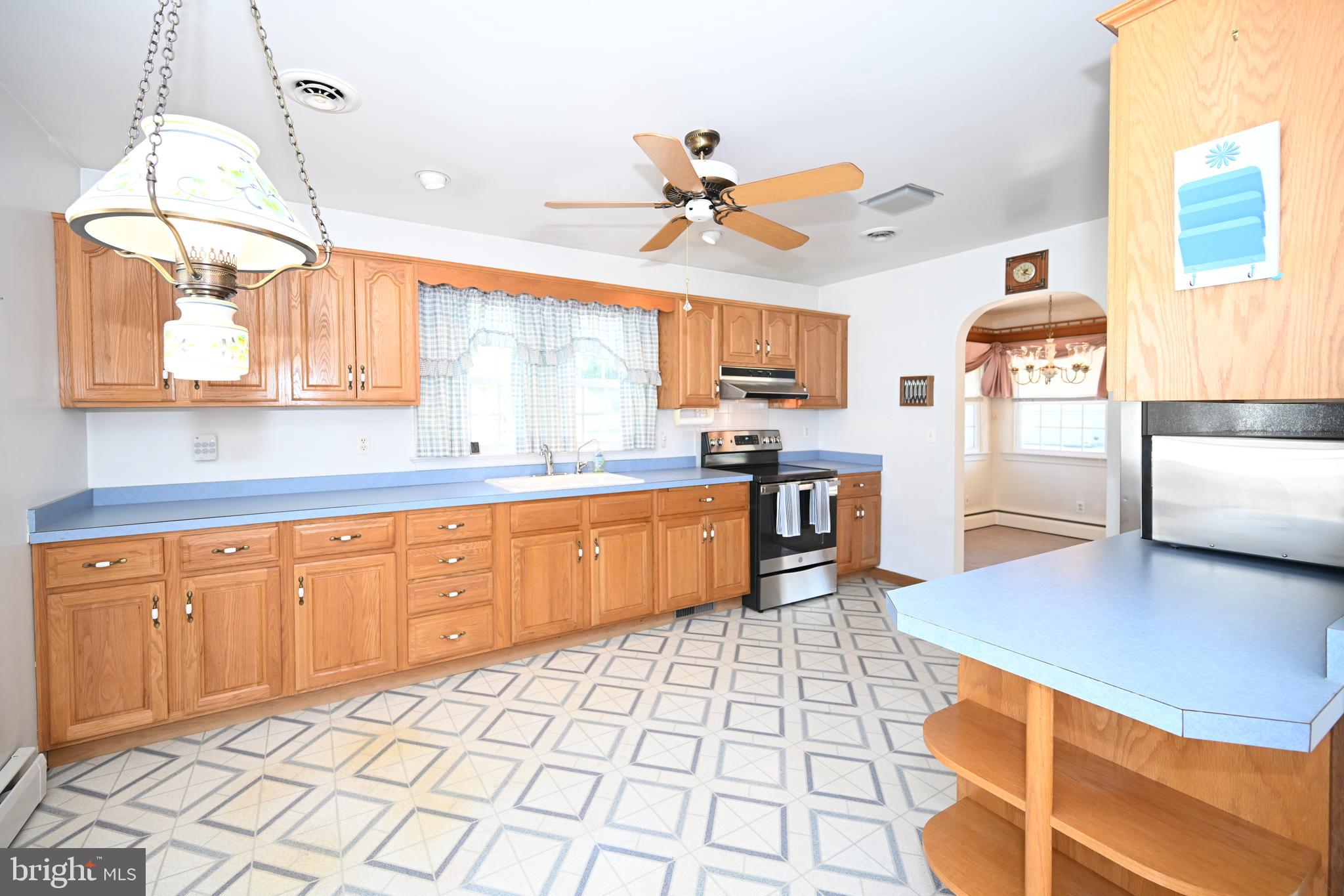 151 Highview Avenue Dover, DE 19901 - Photo 21 of 41 Eat-In Kitchen