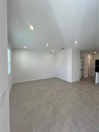 $2,500 | 3085 Douglas Fir Drive, Apopka, FL 32703