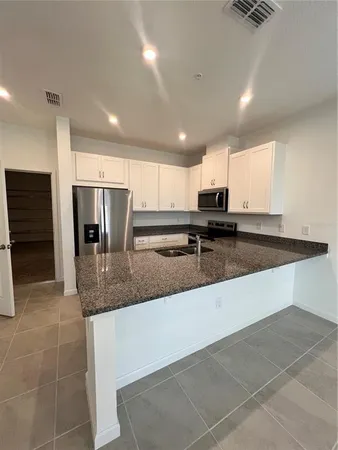 $2,500 | 3085 Douglas Fir Drive, Apopka, FL 32703