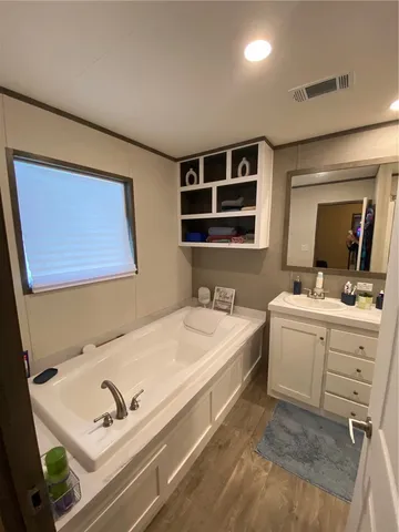 $1,900 | 107 Ridgeview, College Station, TX 77845