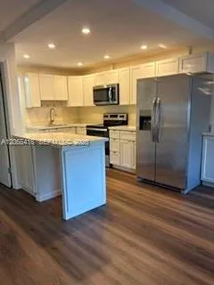 $1,600 | 22 Southeast 3rd Terrace, Unit 2, Dania Beach, FL 33004
