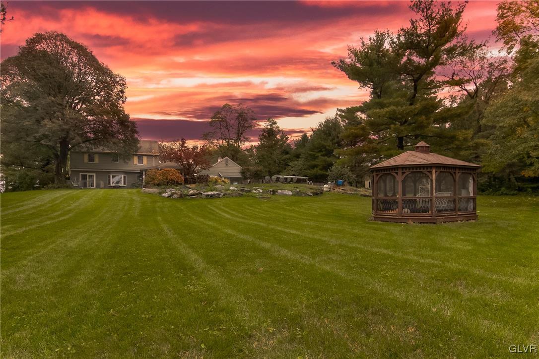 4277 Hecktown Road Bethlehem, PA 18020 - Photo 21 of 25 Gallery Image 21