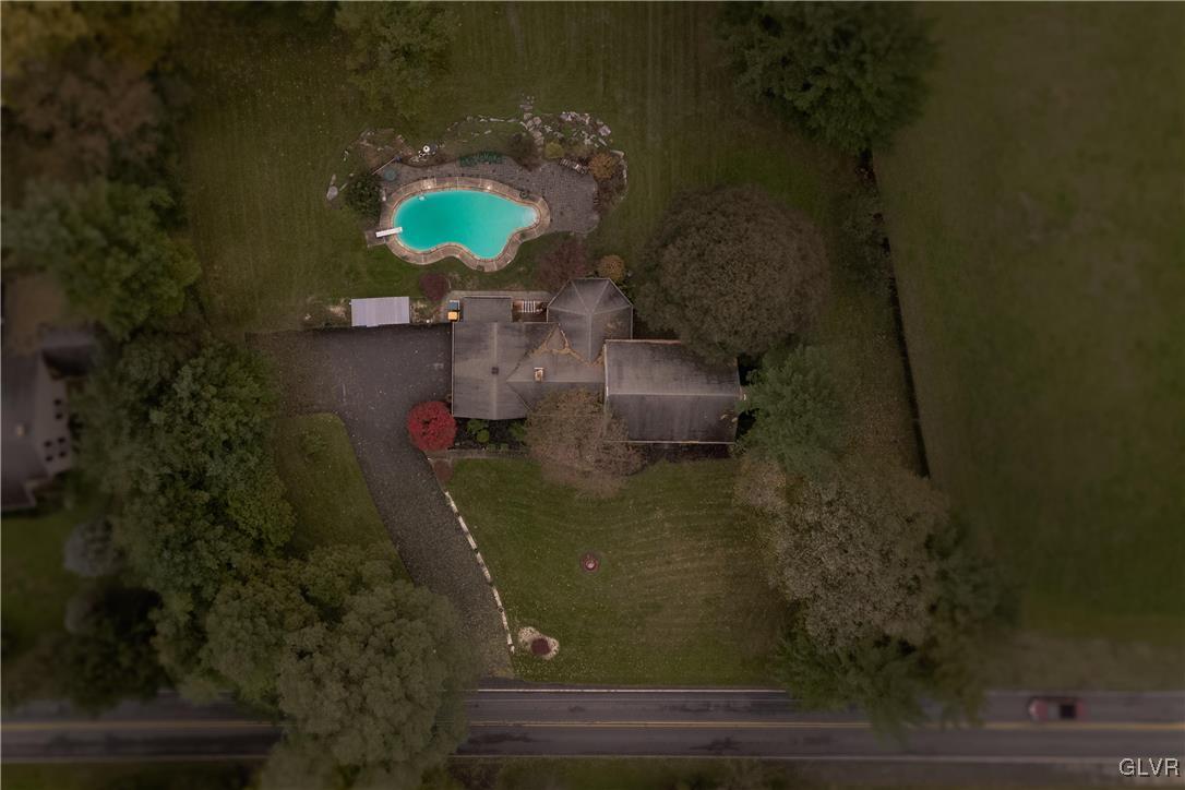 4277 Hecktown Road Bethlehem, PA 18020 - Photo 24 of 25 Gallery Image 24
