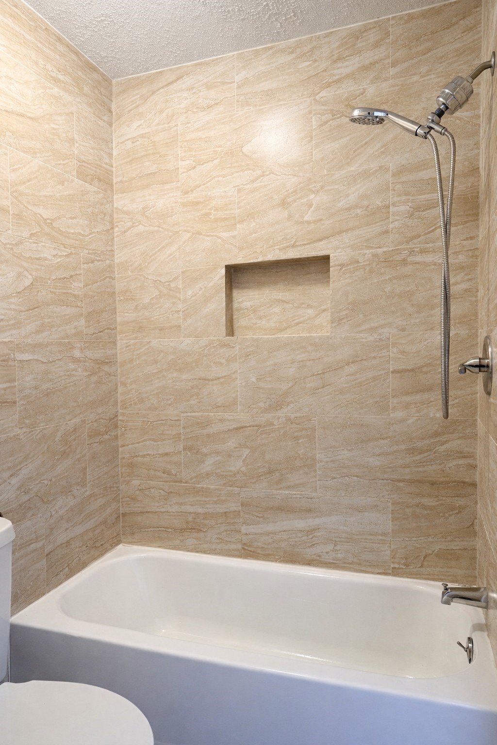 408 Bay Ridge Drive League City, TX 77573 - Photo 16 of 22 a bathroom with a bathtub and shower