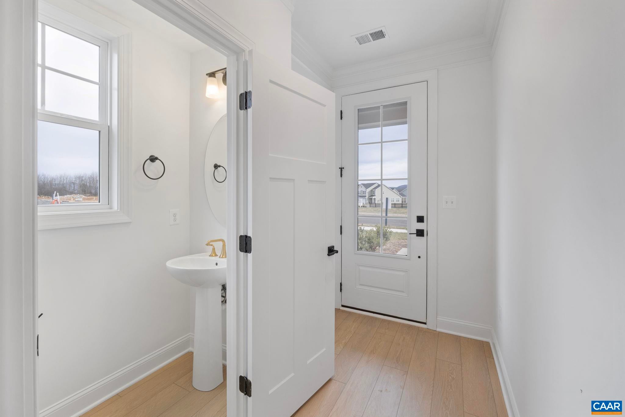 321 Springdale Road Grottoes, VA 24441 - Photo 6 of 49 Gallery Image 6