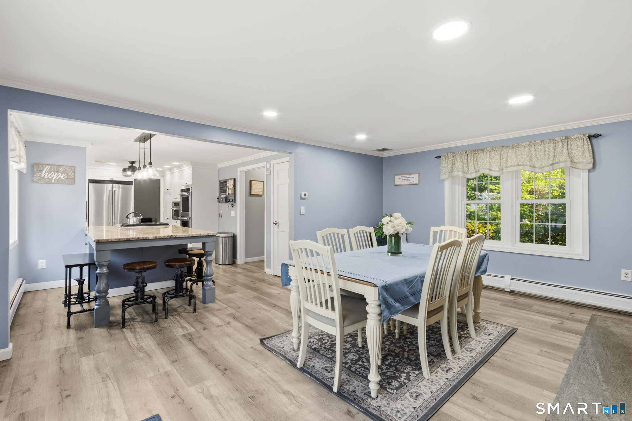 169 Tom Swamp Road Hamden, CT 06518 - Photo 7 of 40
