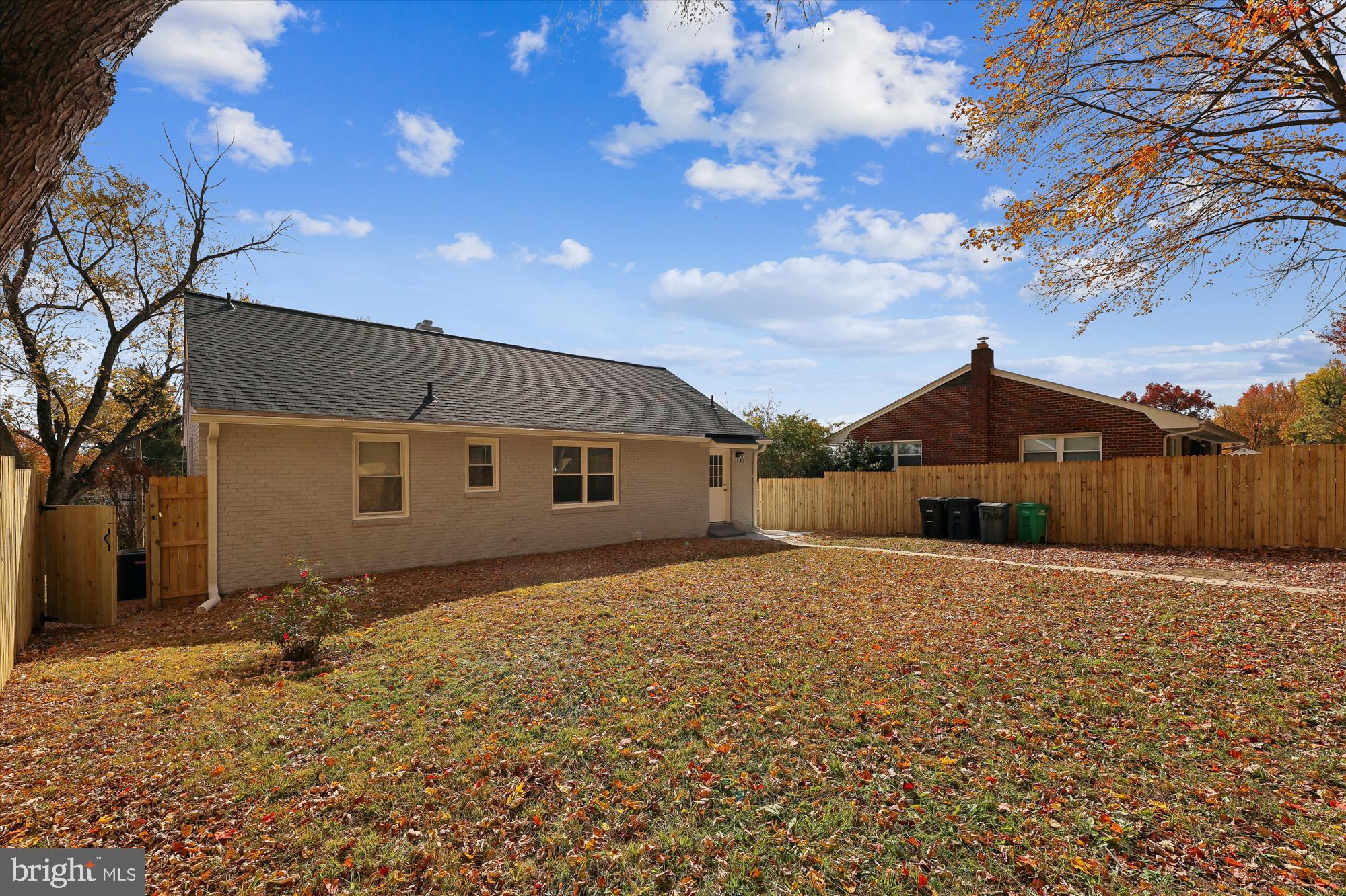 2016 Belfast Drive Fort Washington, MD 20744 - Photo 28 of 61 a front view of house with yard and trees