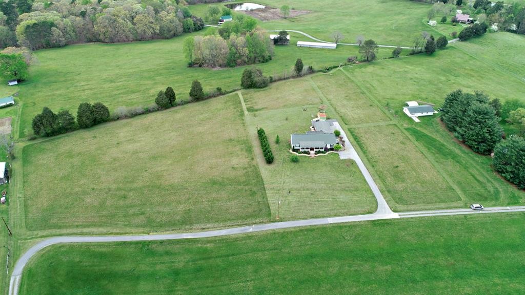 9 Swannsylvania Road Dandridge, TN 37725 - Photo 21 of 23 Gallery Image 21