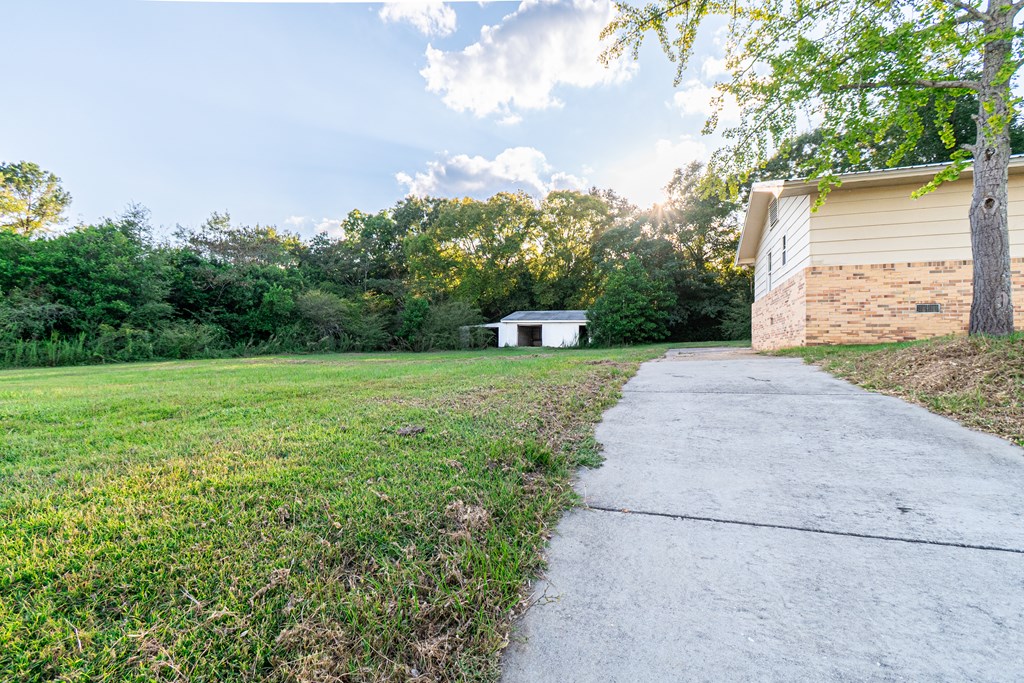 2613 Denton Road Dothan, AL 36303 - Photo 4 of 37