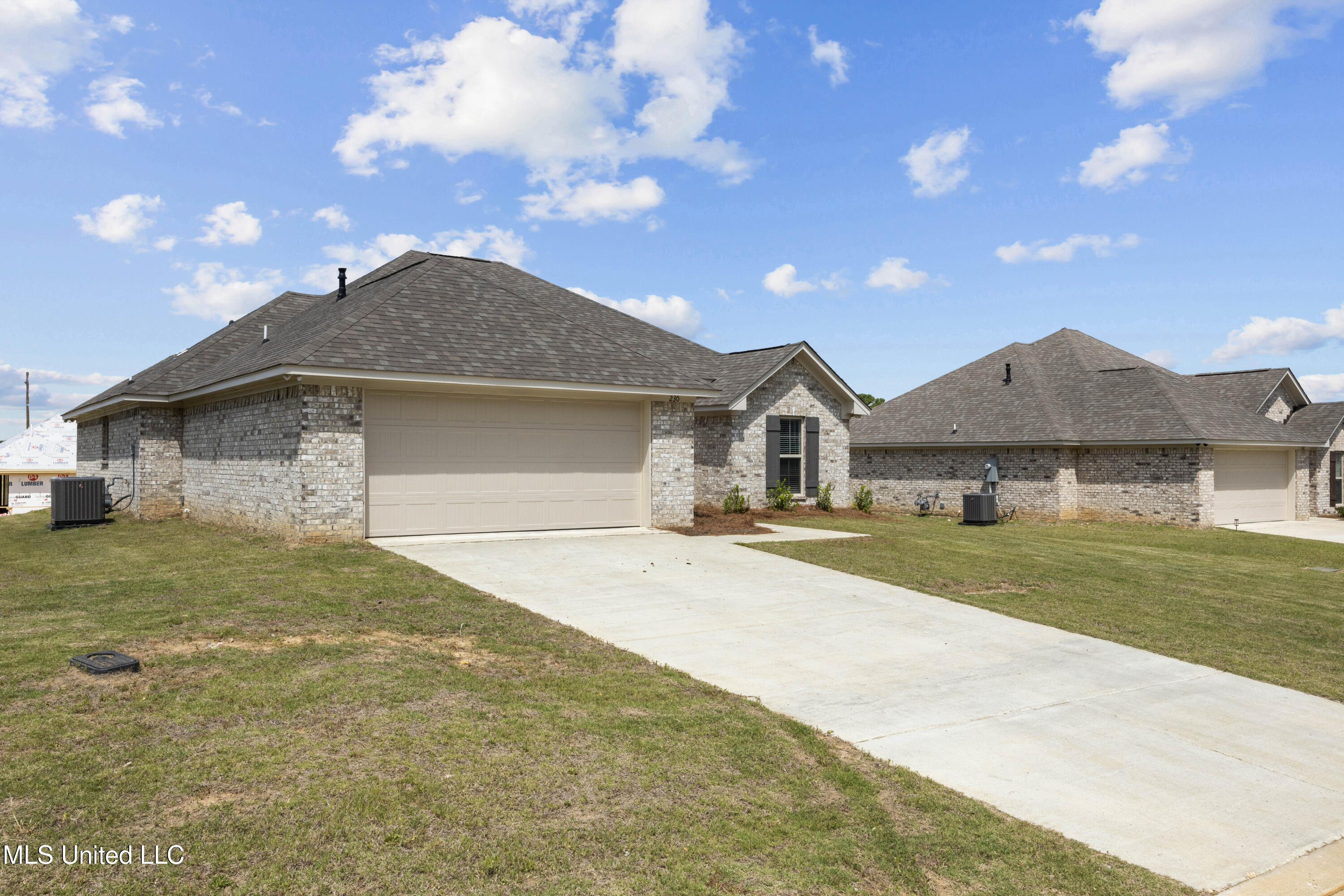 230 Hemingway Circle Canton, MS 39046 - Photo 2 of 22 EOSR9191