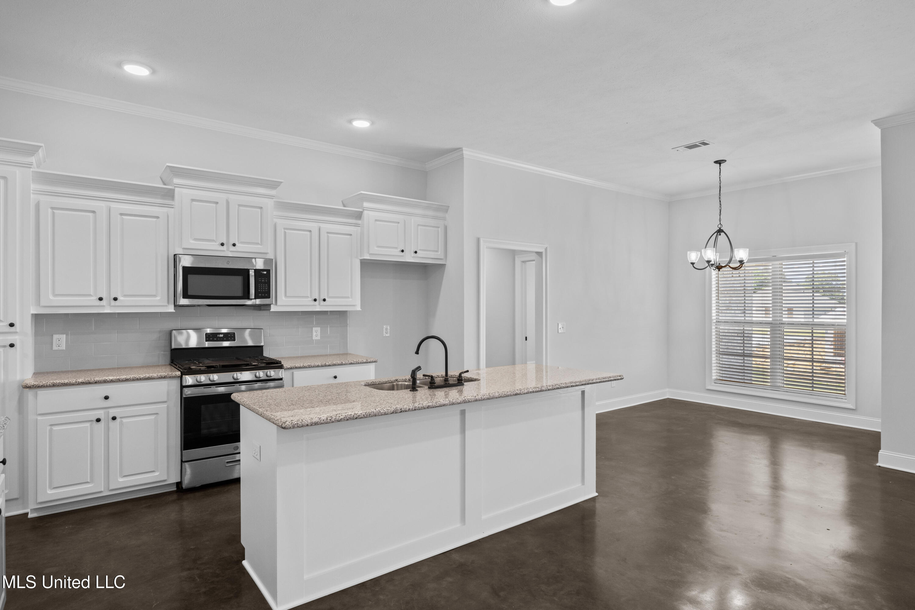 230 Hemingway Circle Canton, MS 39046 - Photo 10 of 22 EOSR9225