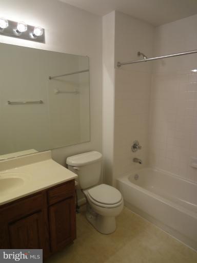 8367 Millwood Drive Springfield, VA 22152 - Photo 3 of 22 Bath