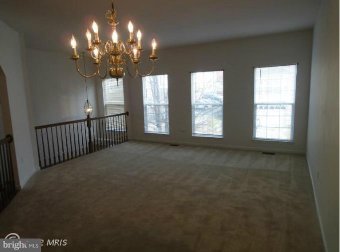 8367 Millwood Drive Springfield, VA 22152 - Photo 4 of 22 Living Room