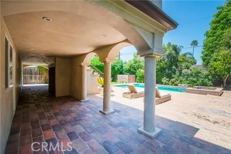 a view of a porch with garden