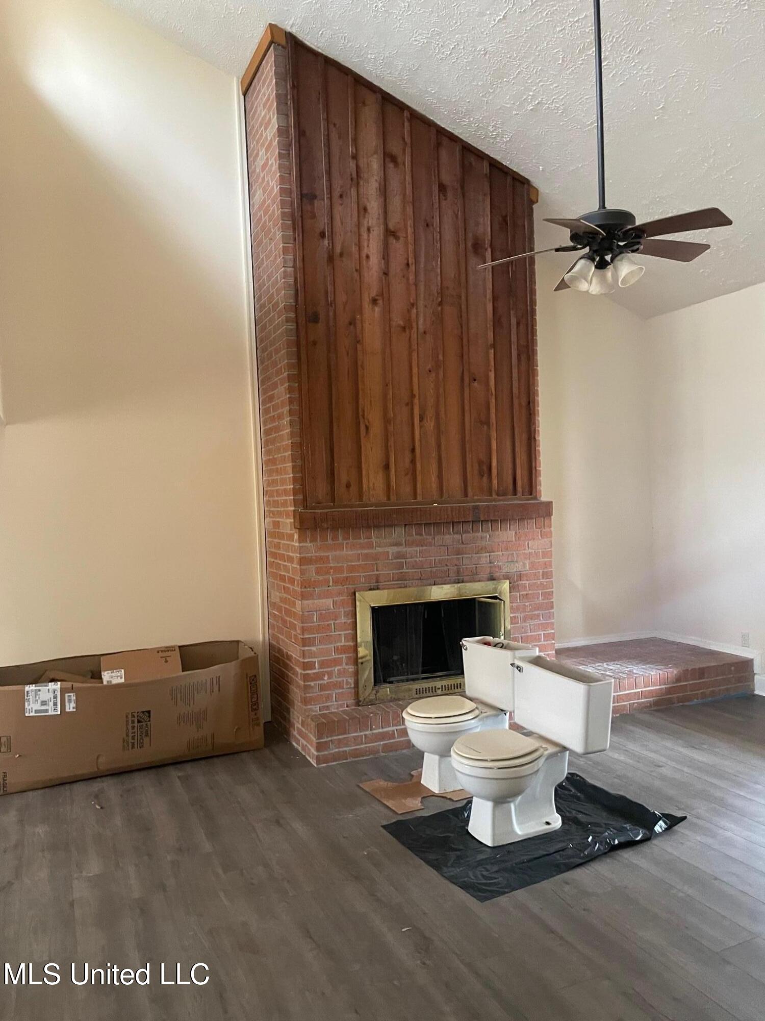 104 Shenandoah Road North Brandon, MS 39047 - Photo 5 of 24 IMG_2148