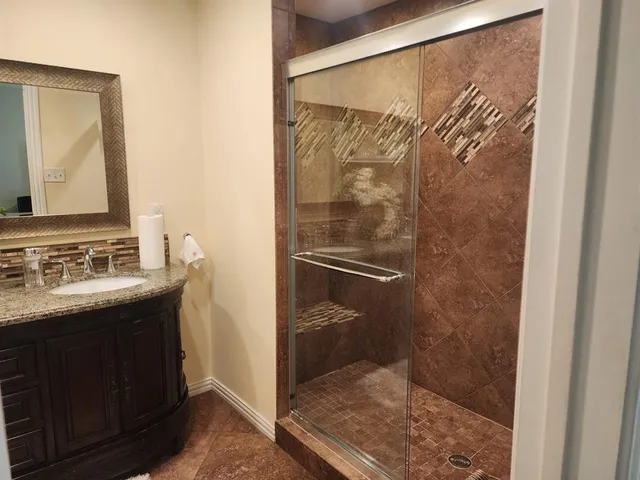 $210,000 | 2106 Amesbury Drive, Unit 220, Arlington, TX 76011