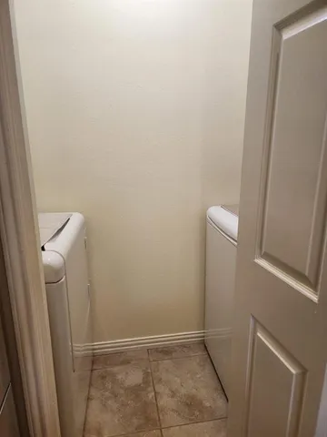 $210,000 | 2106 Amesbury Drive, Unit 220, Arlington, TX 76011