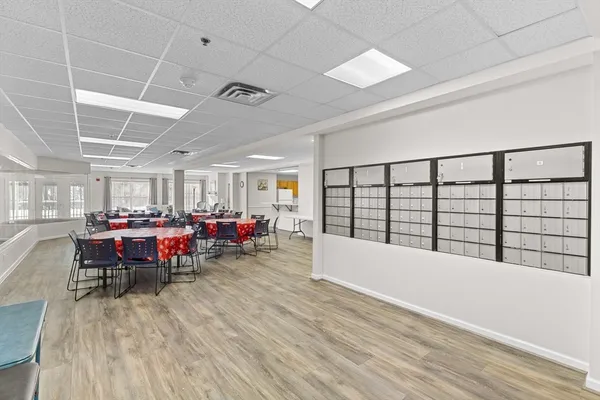 $364,900 | 218 Reservoir Street, Unit 326, Holden, MA 01520