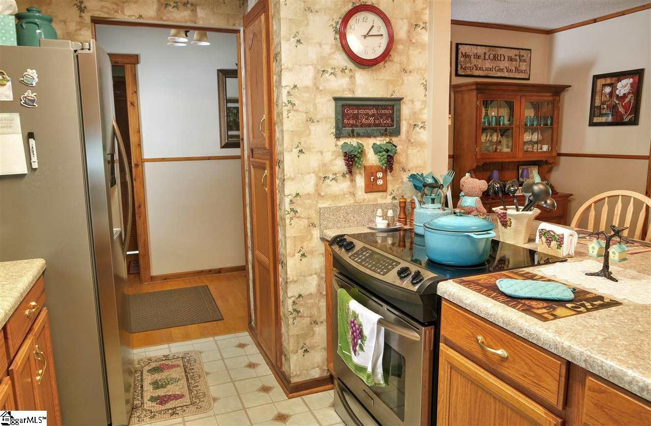 119 Rockcrest Ridge Cleveland, SC 29635 - Photo 15 of 36