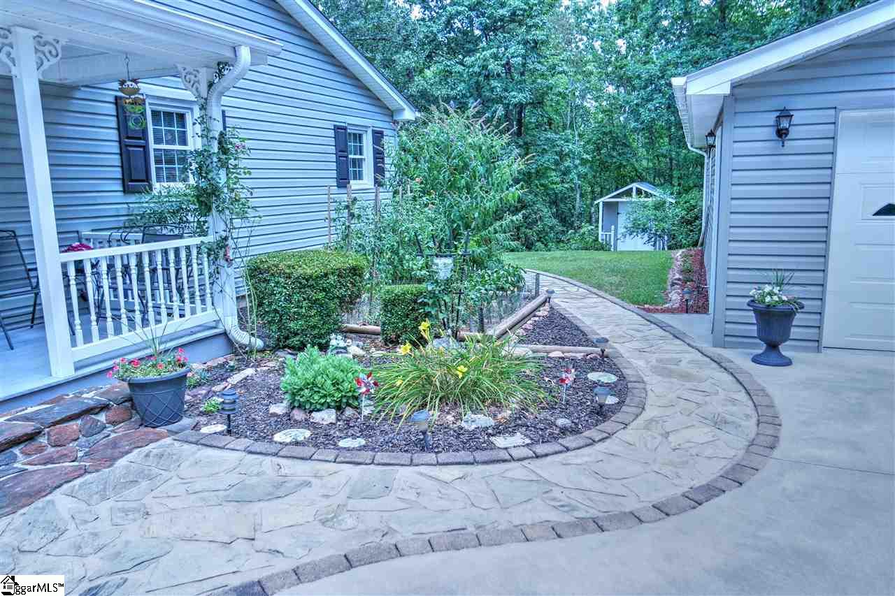 119 Rockcrest Ridge Cleveland, SC 29635 - Photo 3 of 36
