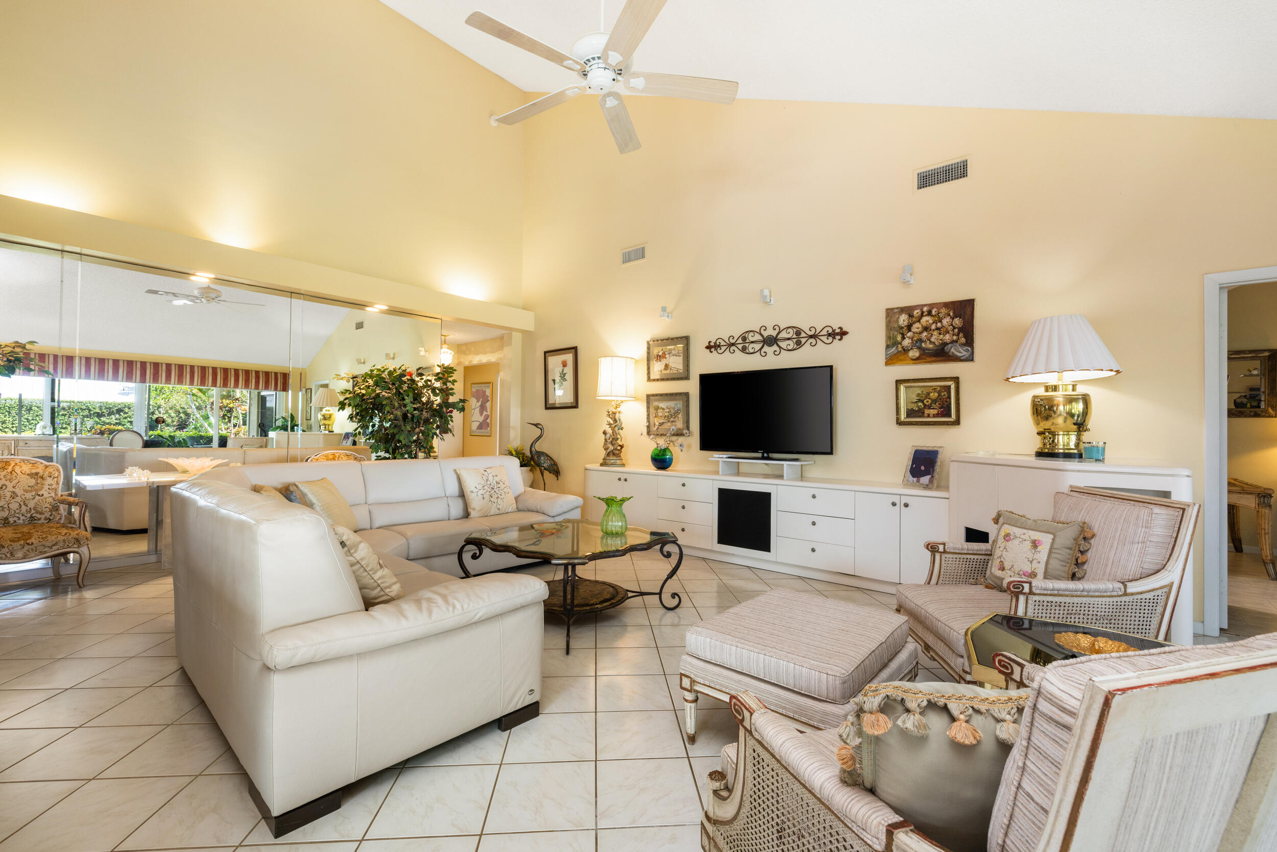 224 Cape Pointe Circle Jupiter, FL 33477 - Photo 12 of 44 Living Room