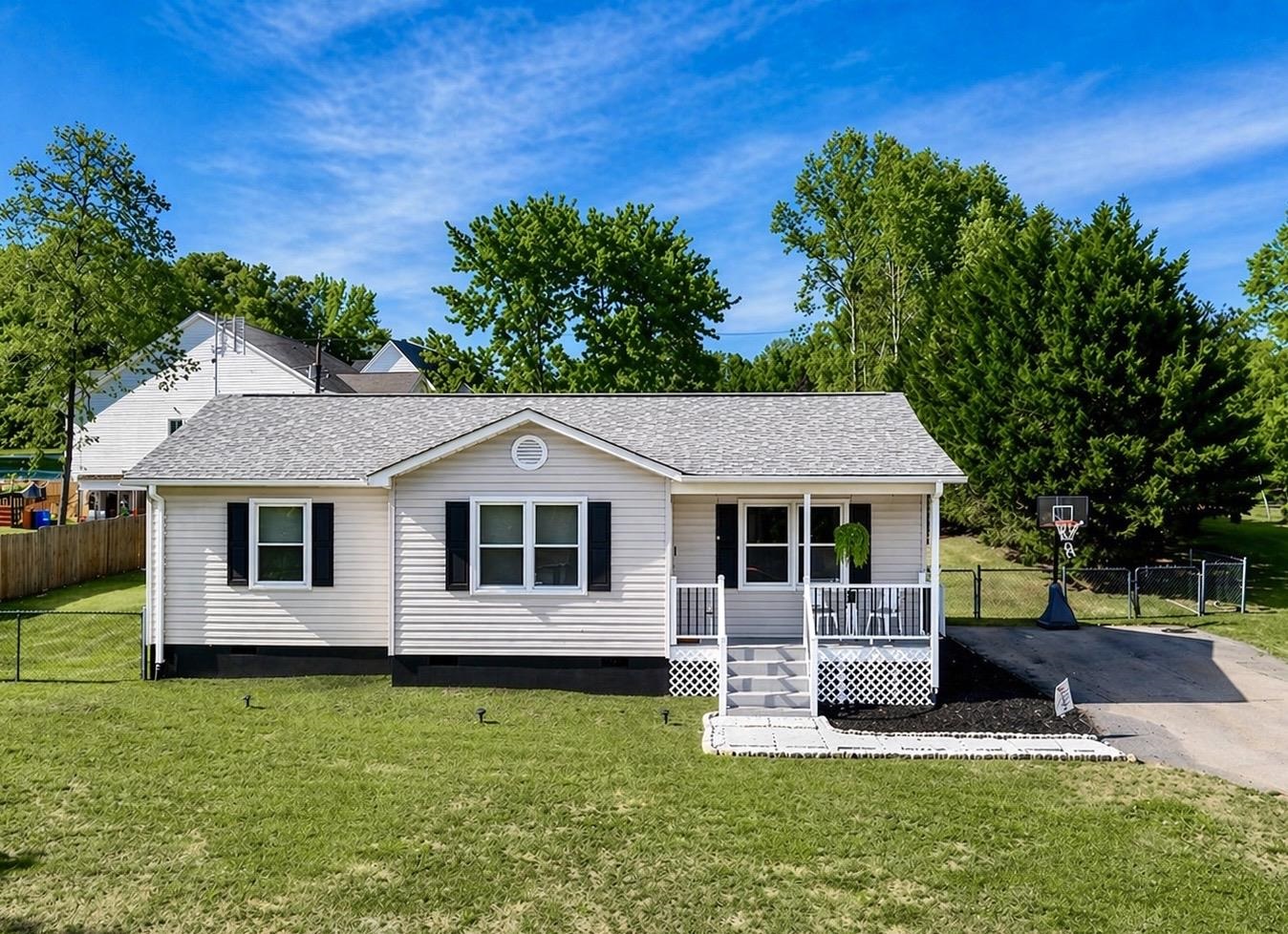 30 Parsons Road Woodruff, SC 29388 - Photo 1 of 19 Gallery Image 1