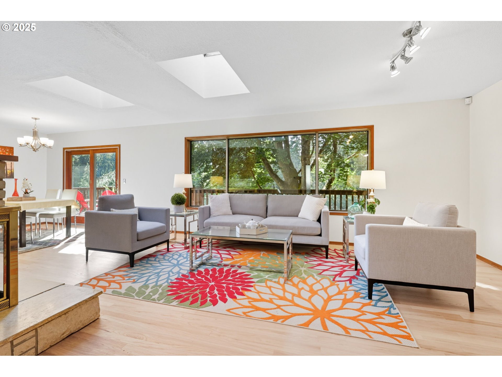 6821 Southwest Raleighwood Way Portland, OR 97225 - Photo 21 of 46 Living Room