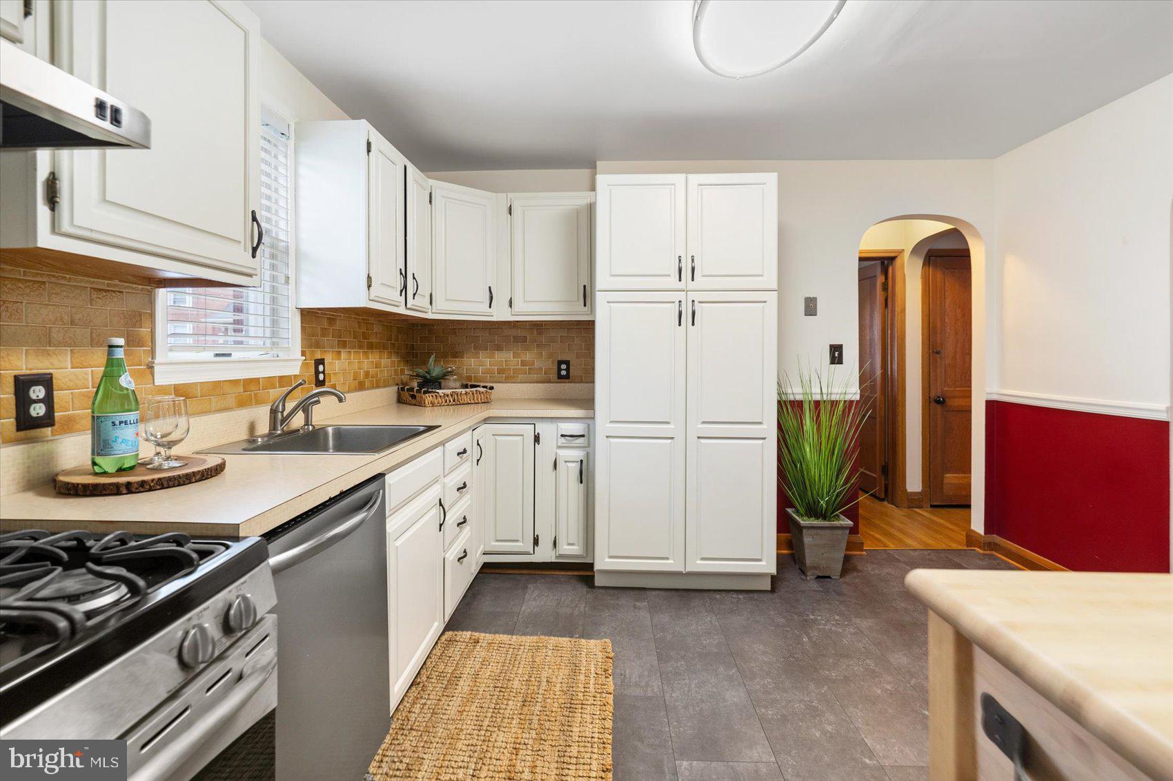 2907 Topaz Road Baltimore, MD 21234 - Photo 11 of 29