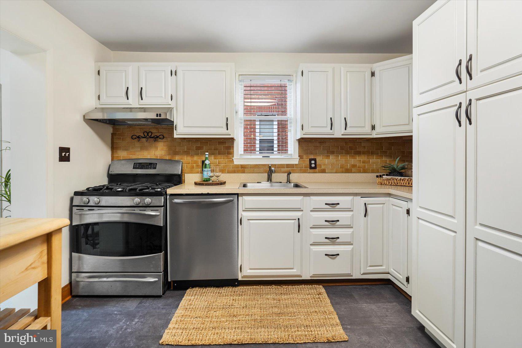 2907 Topaz Road Baltimore, MD 21234 - Photo 12 of 29
