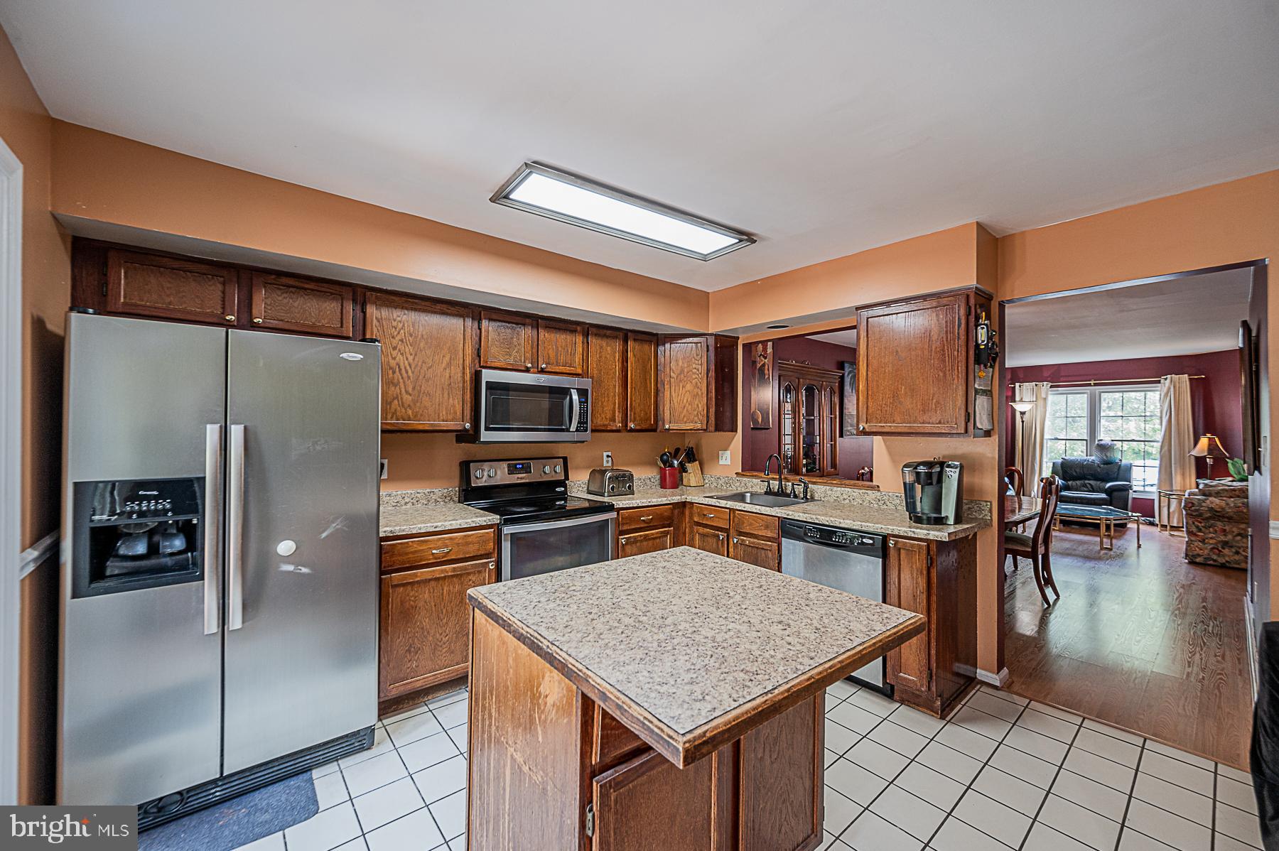 9232 Ispahan Loop Laurel, MD 20708 - Photo 14 of 41 KITCHEN.