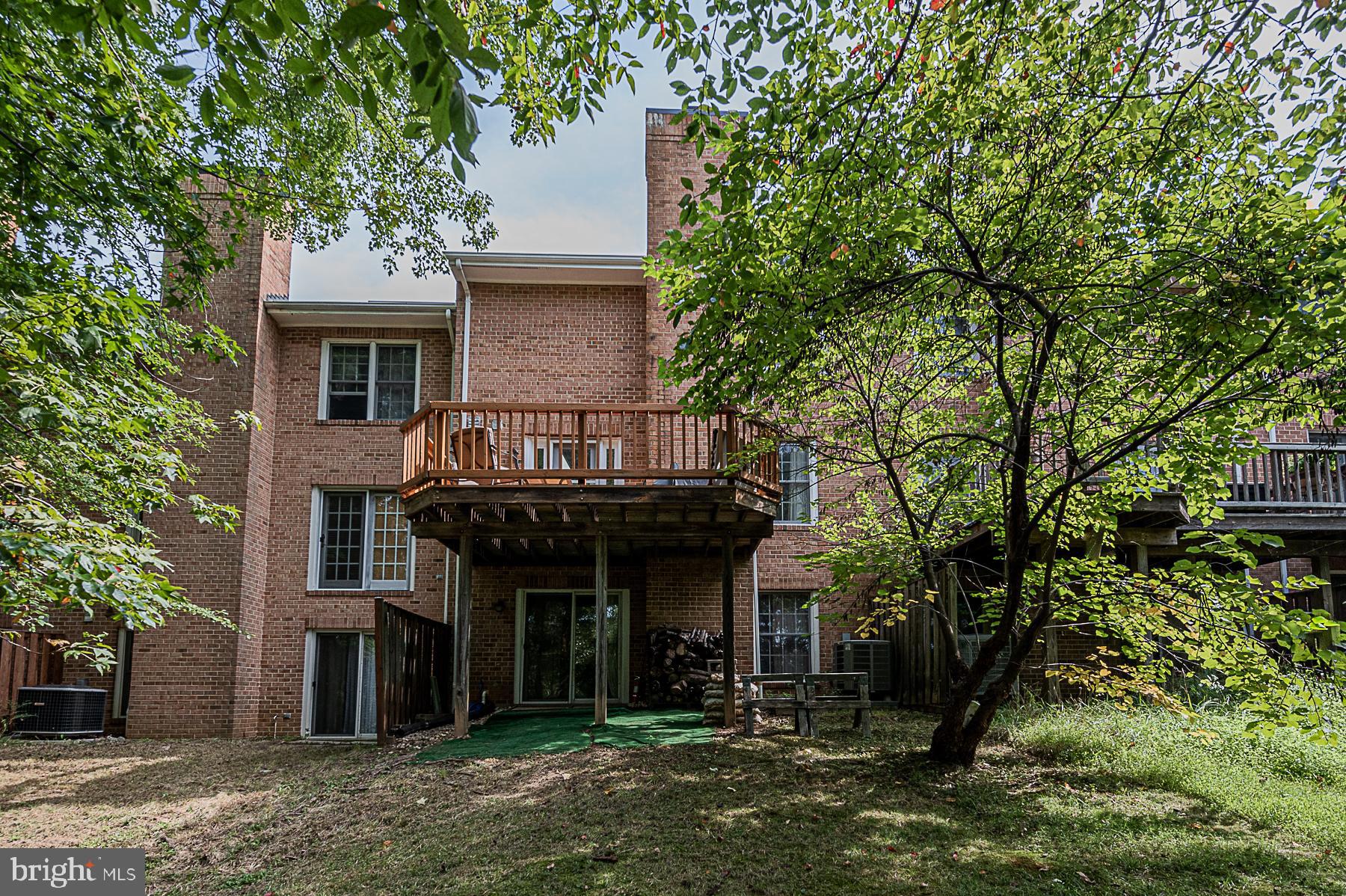 9232 Ispahan Loop Laurel, MD 20708 - Photo 40 of 41 EXTERIOR REAR.