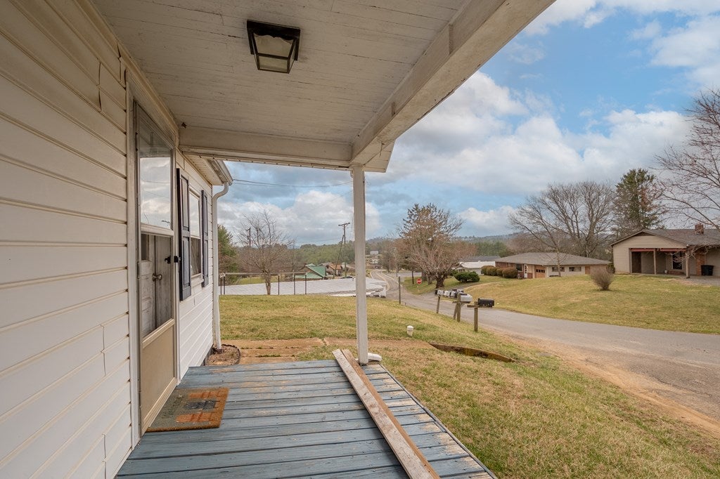 101 Frazier Road Galax, VA 24333 - Photo 18 of 28 Gallery Image 18